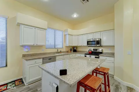 Kitchen - 329 S Marin Dr, Gilbert, AZ 85296 photo 3 of 6