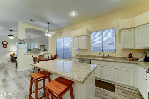Kitchen - 329 S Marin Dr, Gilbert, AZ 85296 photo 4 of 6