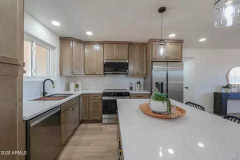 6502 E Rustic Dr, Mesa, AZ 85215 photo 10