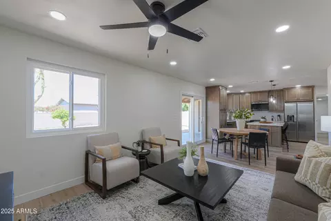 6502 E Rustic Dr, Mesa, AZ 85215 photo 14