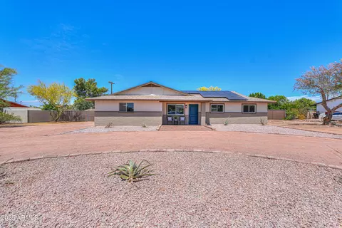 6502 E Rustic Dr, Mesa, AZ 85215 photo 2