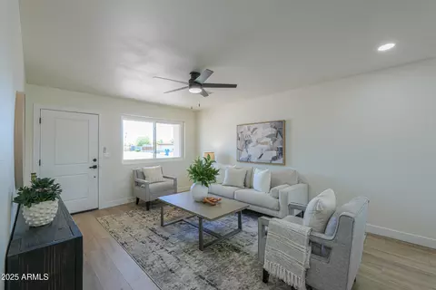 6502 E Rustic Dr, Mesa, AZ 85215 photo 4
