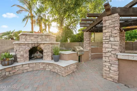 Exterior - 441 E Palo Brea Ct, Gilbert, AZ 85296 photo 8 of 12