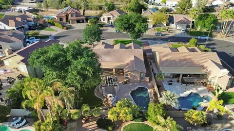 View/Area - 441 E Palo Brea Ct, Gilbert, AZ 85296 photo 2 of 3