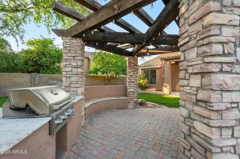 Exterior - 441 E Palo Brea Ct, Gilbert, AZ 85296 photo 6 of 12
