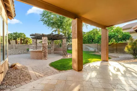 Exterior - 441 E Palo Brea Ct, Gilbert, AZ 85296 photo 3 of 12