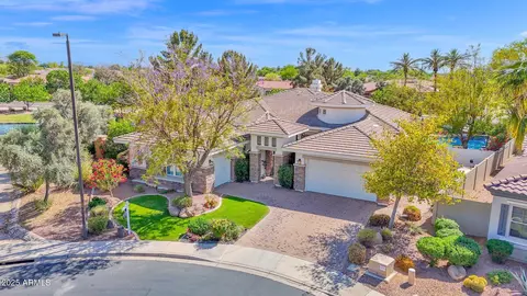 5346 S Fairchild Ln, Chandler, AZ 85249