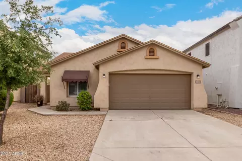 4715 E Meadow Land Dr, San Tan Valley, AZ 85140