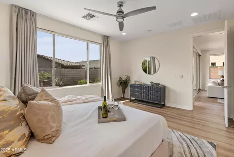 Bedroom - 609 E Pasaro Dr, Phoenix, AZ 85085 photo 2 of 2