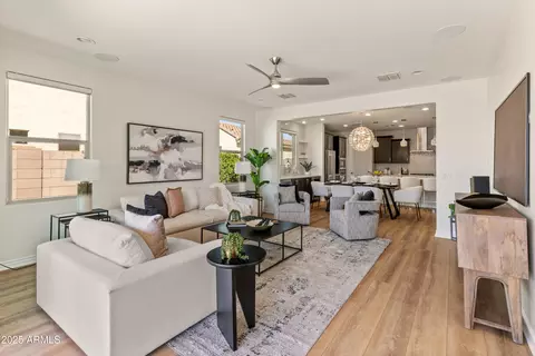 Living - 609 E Pasaro Dr, Phoenix, AZ 85085 photo 1 of 2