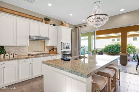 Kitchen - 4468 E Jesse St, Gilbert, AZ 85295 photo 3 of 8