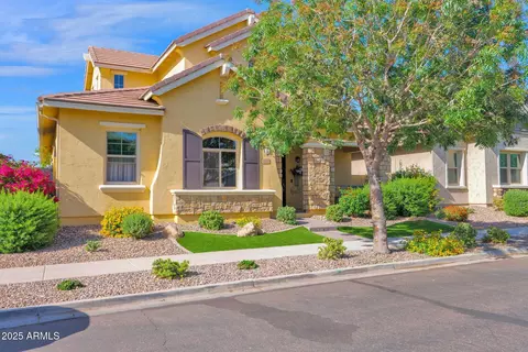 Exterior - 4468 E Jesse St, Gilbert, AZ 85295 photo 2 of 13