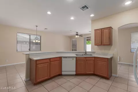 Kitchen - 10924 E Cholla Rd, Mesa, AZ 85207 photo 2 of 4