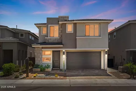 3131 E Tina Dr, Phoenix, AZ 85050