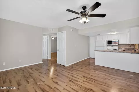 21622 N 23rd Ave #B 304, Phoenix, AZ 85027