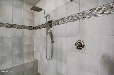 Bath - 10544 E Thatcher Ave, Mesa, AZ 85212 photo 4 of 7
