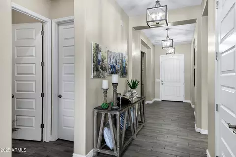 Entry Way - 10544 E Thatcher Ave, Mesa, AZ 85212 photo 2 of 6