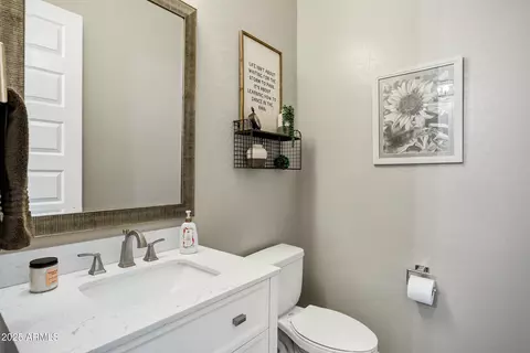 Bath - 10544 E Thatcher Ave, Mesa, AZ 85212 photo 7 of 7