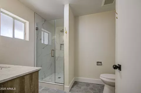 Bath - 1263 W Devonshire St, Mesa, AZ 85201 photo 1 of 8