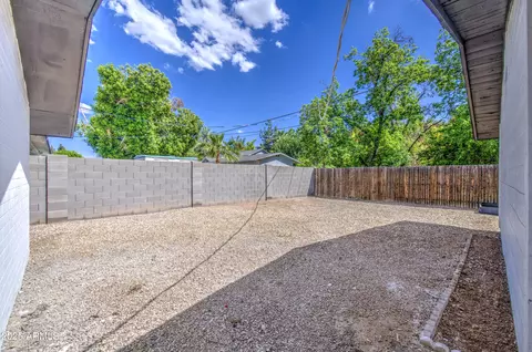 Exterior - 1263 W Devonshire St, Mesa, AZ 85201 photo 3 of 6