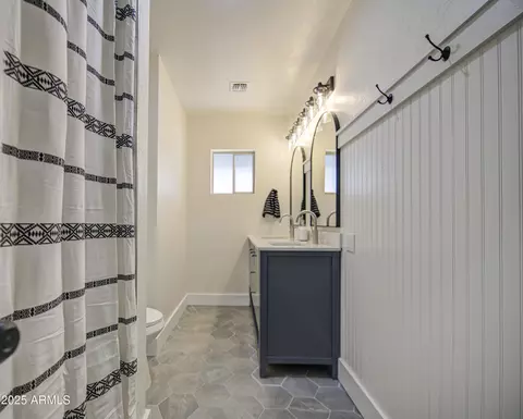 Bath - 1263 W Devonshire St, Mesa, AZ 85201 photo 6 of 8
