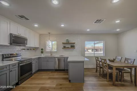 Kitchen - 1263 W Devonshire St, Mesa, AZ 85201 photo 6 of 6