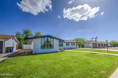 Exterior - 1263 W Devonshire St, Mesa, AZ 85201 photo 2 of 6