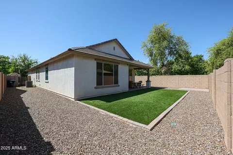 Exterior - 4336 E Mesquite St, Gilbert, AZ 85296 photo 2 of 2