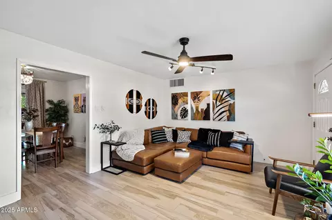 Living - 2908 E Pinchot Ave, Phoenix, AZ 85016 photo 1 of 6