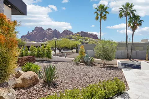Exterior - 4502 E Solano Dr, Phoenix, AZ 85018 photo 3 of 6