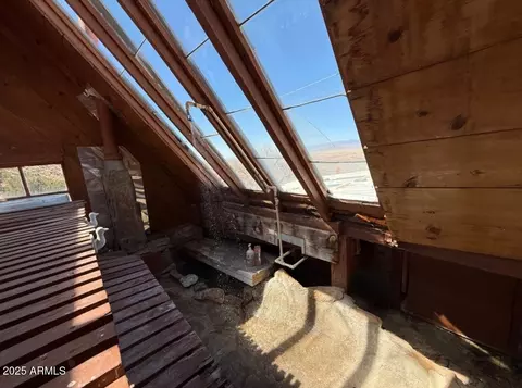 Bath - 4030 E Sidewinder Rd, Willcox, AZ 85643 photo 3 of 3