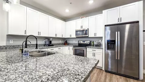 2821 S Skyline Dr #156, Mesa, AZ 85212