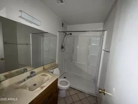 Bath - 3719 W Thunderbird Rd, Phoenix, AZ 85053 photo 1 of 2