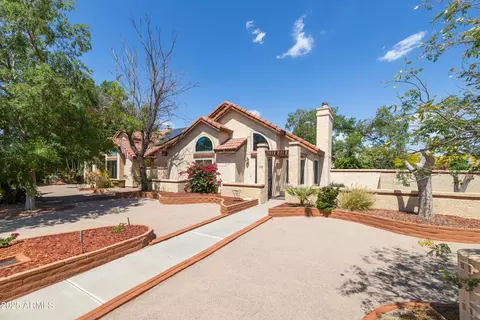 1836 E Citation Ln, Tempe, AZ 85284 photo 3