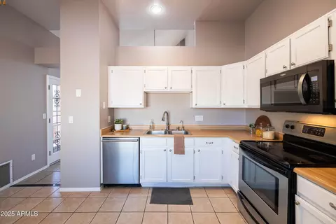 1836 E Citation Ln, Tempe, AZ 85284 photo 26