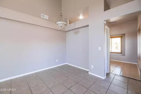 1836 E Citation Ln, Tempe, AZ 85284 photo 14