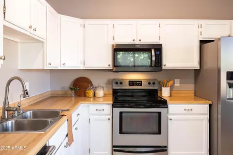 1836 E Citation Ln, Tempe, AZ 85284 photo 19