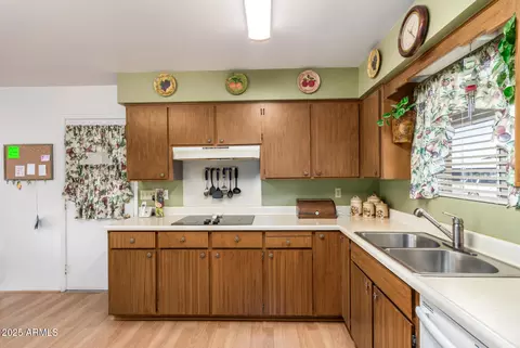 Kitchen - 6337 Evergreen St, Mesa, AZ 85205 photo 1 of 4