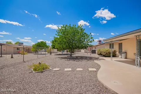 Exterior - 6337 Evergreen St, Mesa, AZ 85205 photo 5 of 7
