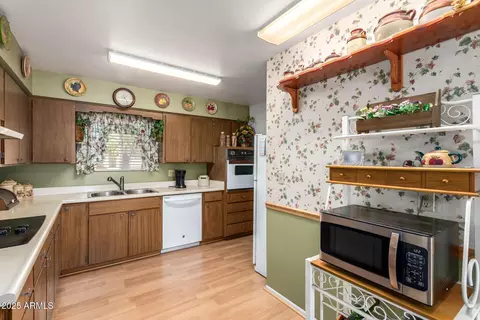 Kitchen - 6337 Evergreen St, Mesa, AZ 85205 photo 2 of 4