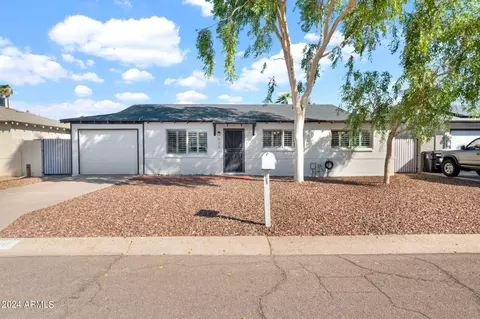 830 E Orchid Ln, Phoenix, AZ 85020