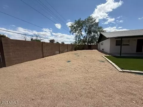 Exterior - 3150 E Corrine Dr, Phoenix, AZ 85032 photo 6 of 7