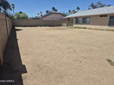 Exterior - 5139 E Tano St, Phoenix, AZ 85044 photo 4 of 6