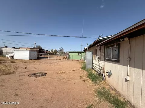 Exterior - 3155 E Mobile Ln, Phoenix, AZ 85040 photo 4 of 4