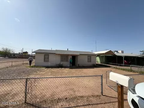 Other - 3155 E Mobile Ln, Phoenix, AZ 85040 photo 1 of 8