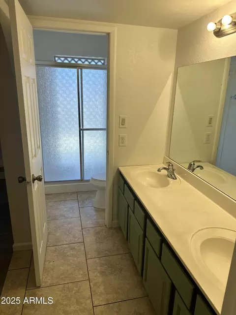 Bath - 1316 N Spring Cir, Mesa, AZ 85203 photo 2 of 3