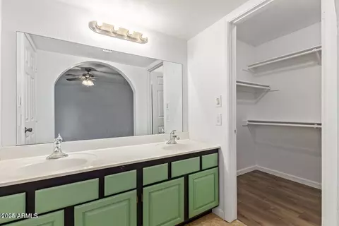 Bath - 1316 N Spring Cir, Mesa, AZ 85203 photo 1 of 3
