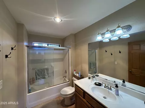 Bath - 3947 Apache Dr, Happy Jack, AZ 86024 photo 5 of 6