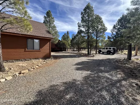 Exterior - 3947 Apache Dr, Happy Jack, AZ 86024 photo 3 of 12