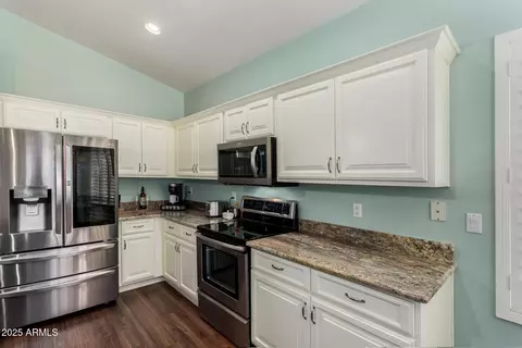 Kitchen - 3793 E Lexington Ave, Gilbert, AZ 85234 photo 2 of 4